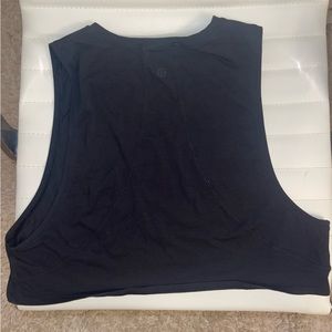 Lululemon cropped muscle tank, black, size 8